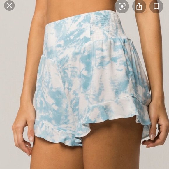 Sky and Sparrow Ruffle The Dye Short - Picture 2 of 5